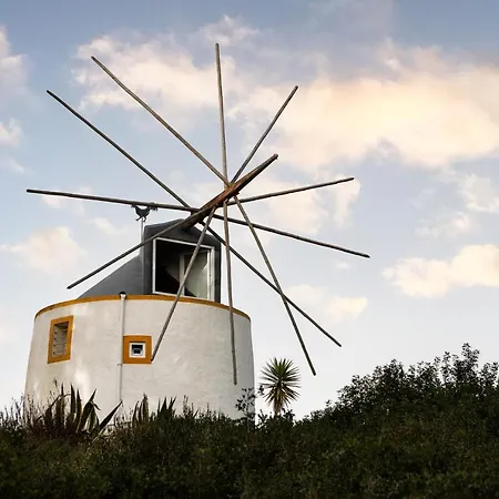 וילה Delightful Forest Windmill, 10 Min Away From The