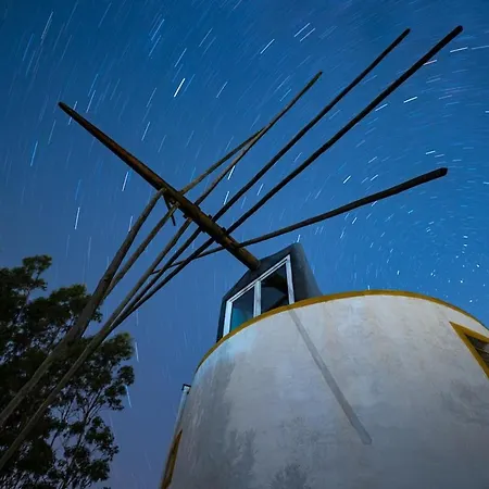 Villa Delightful Forest Windmill, 10 Min Away From The Nazare